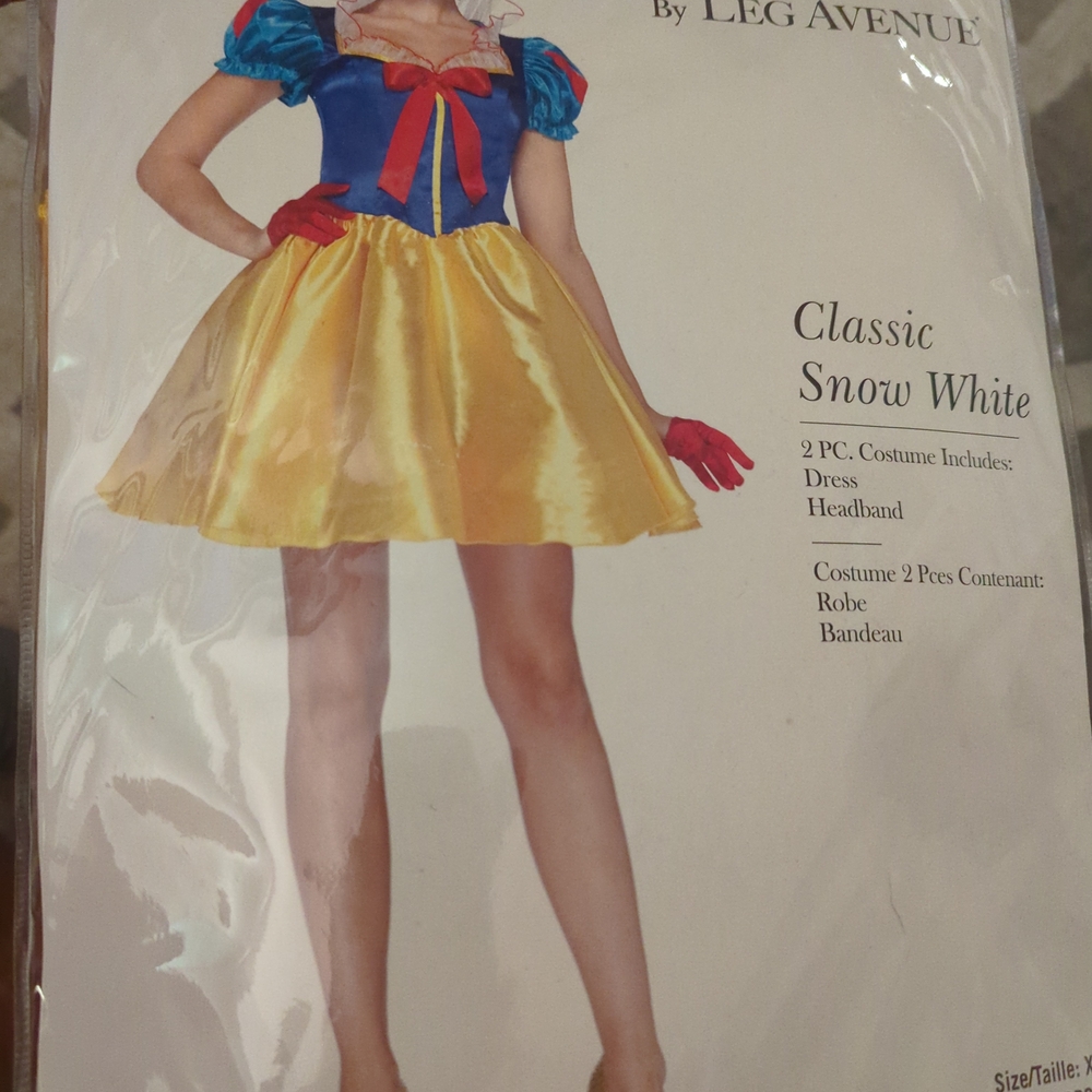 Leg Avenue Classic Snow White Costume - Blue, Yellow, Red